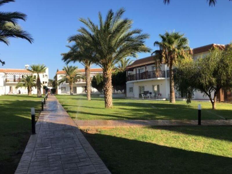 Maistros Hotel Apartments Protaras Esterno foto